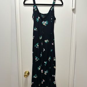 Billabong XS. Black & floral midi summer dress